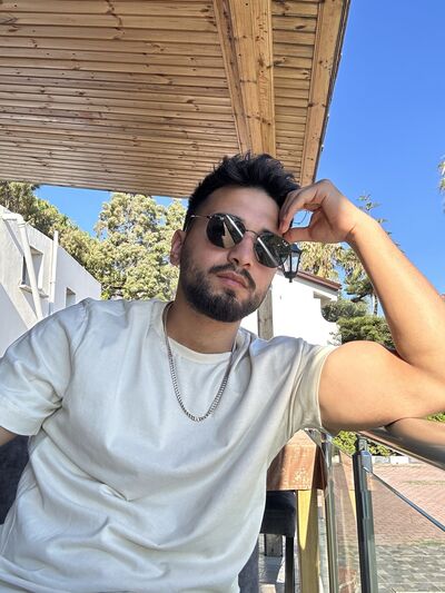  ,   Kadir, 29 ,   ,   