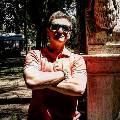  ,   Anton, 26 ,   