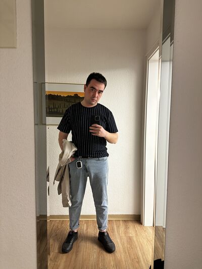  Wuppertal,   Timur, 30 ,   ,   