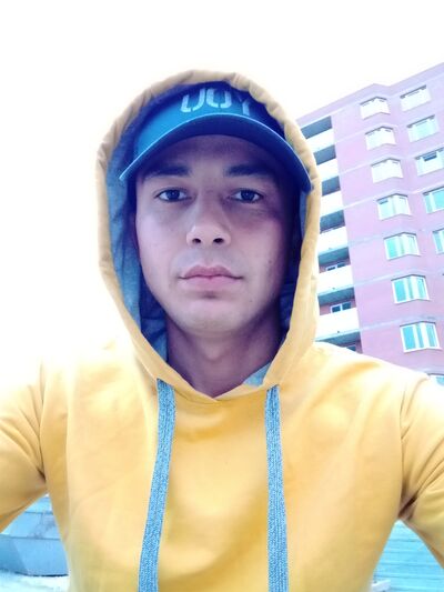  ,   Shoxrux, 25 ,   ,   