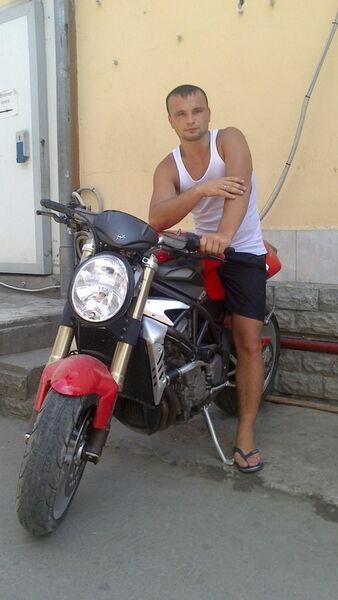  ,   Aleksandr, 33 ,   ,   , c 