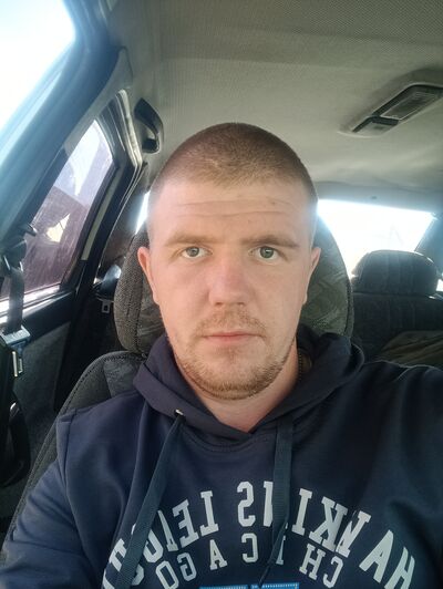  ,   Mikhail, 31 ,   ,   , c , 