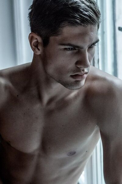  -,   Miroslav, 27 ,   ,   