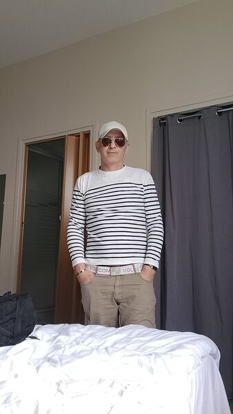  Gobelins,   Irakli, 43 ,   ,   