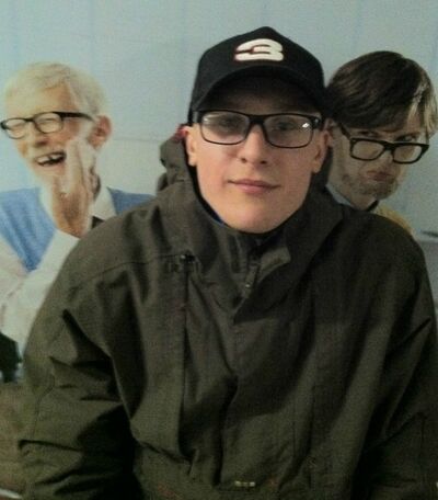  ,   Maksim, 32 ,   ,   , c 