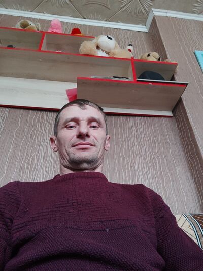  ,   Sergiu, 44 ,   ,   , c , 