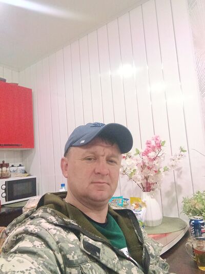  ,   Anton, 39 ,   ,   