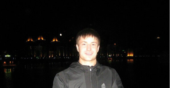  ,   Rich, 37 ,   