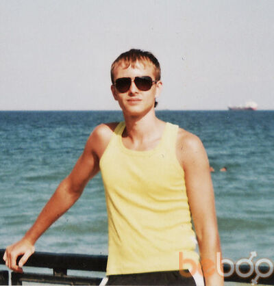  ,   Viktor, 38 ,  
