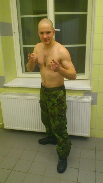  ,   Aleksandr, 32 ,   
