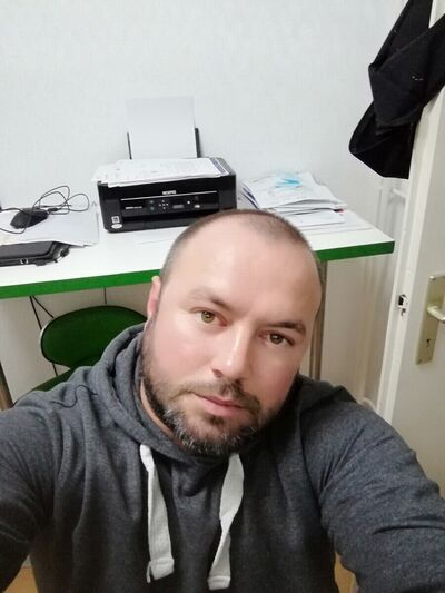  Homberg,   Vladimir, 45 ,   ,   , c 