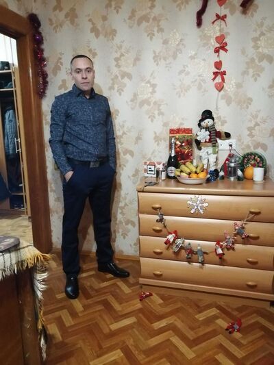  ,   Yrik, 42 ,     , c , 