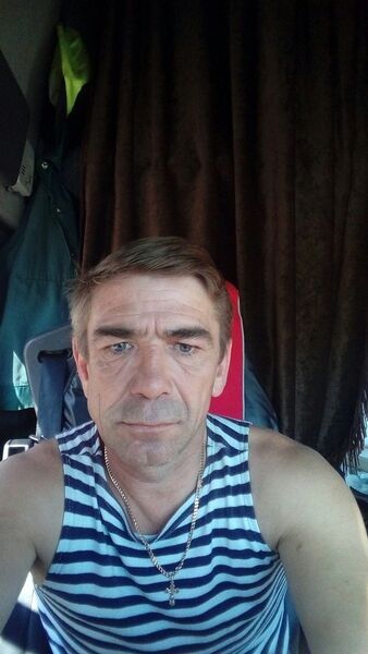  ,   Viki, 59 ,   
