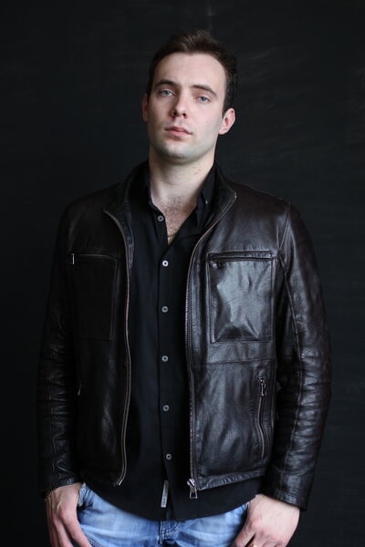  ,   Vladislav, 28 ,   ,   , c 