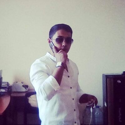  ,   Oybek, 32 ,   ,   , c 