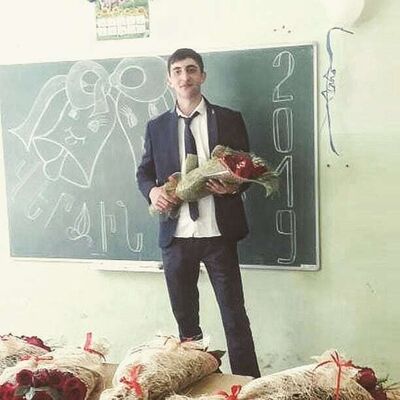  ,   Davit, 23 ,  