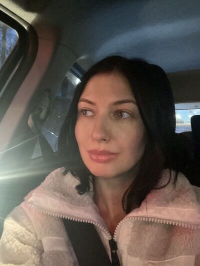  ,   Vikki, 29 ,  