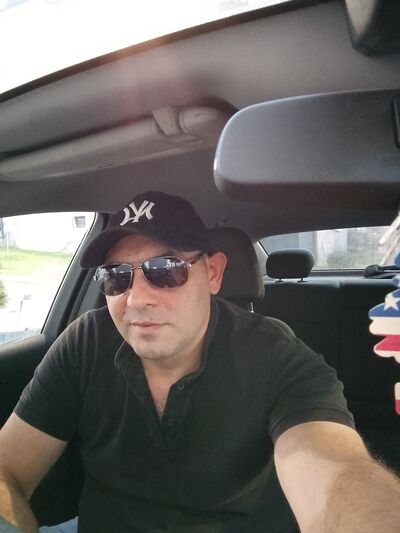  ,   Arman, 44 ,   ,   , 