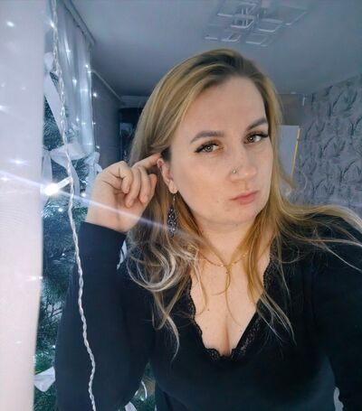  ,   Helga, 31 ,   ,   