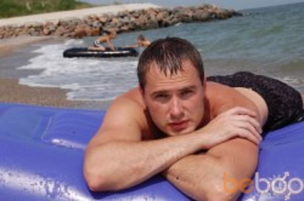  ,   Oleg, 36 ,   