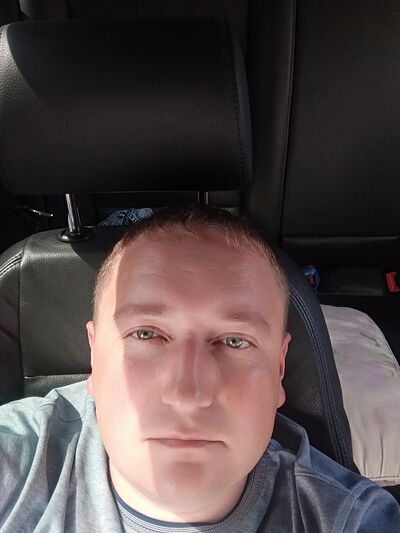  ,   Anton, 38 ,   ,   