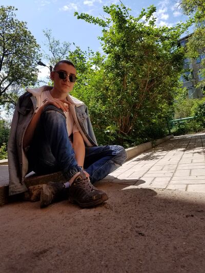 ,   Maks, 23 ,   ,   , c 