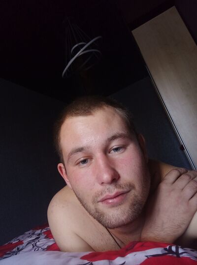  Charenton-le-Pont,   Artem, 24 ,   ,   