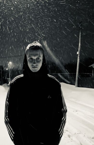  ,   Nikita, 25 ,   ,   