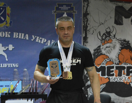  ,   Igor, 54 ,  