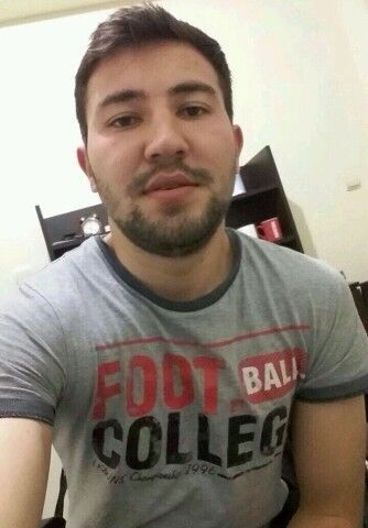  ,   Parviz, 32 ,   ,   , c , 