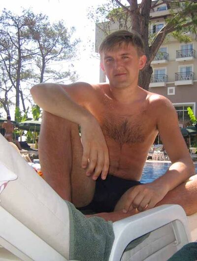  ,   Sasha, 45 ,  