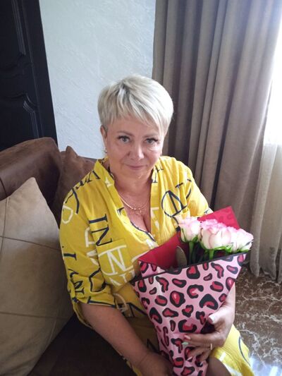  ,   Mila, 54 ,   c 
