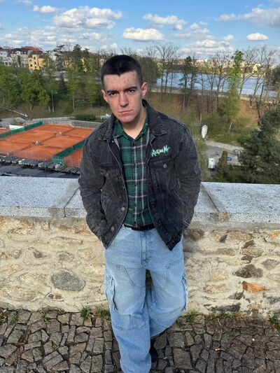  ,   Misha, 22 ,   ,   