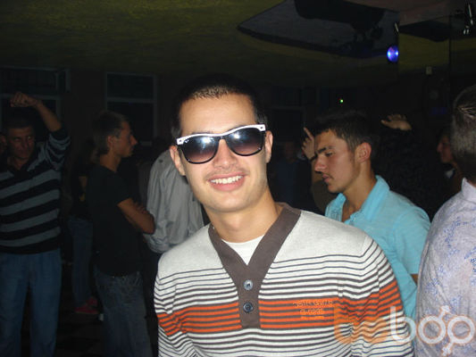  ,   Dragosh, 30 ,   