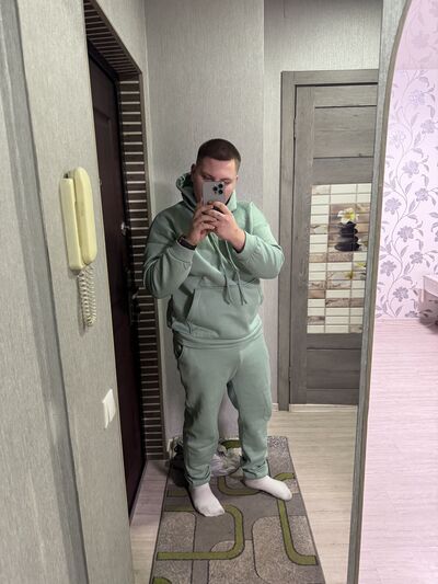  ,   Anton, 23 ,   ,   