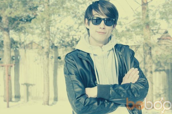  ,   HerMajor, 34 ,   