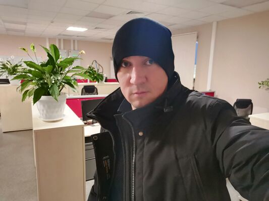  ,   Pavel, 37 ,   ,   