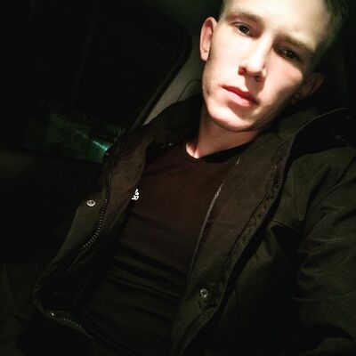  ,   Viktor, 27 ,   ,   