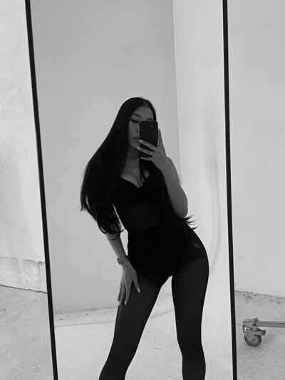  ,   Diana, 27 ,  