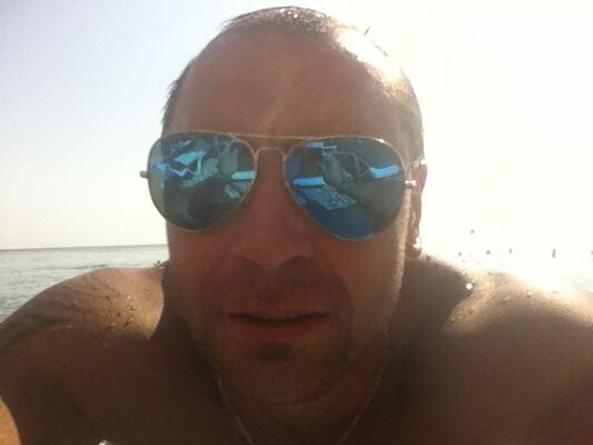  ,   Alex, 52 ,   