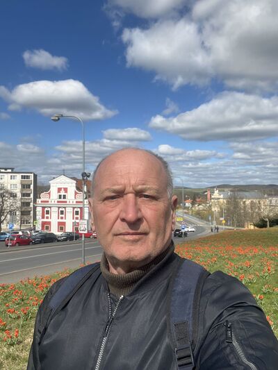  Louny,   , 64 ,   ,   