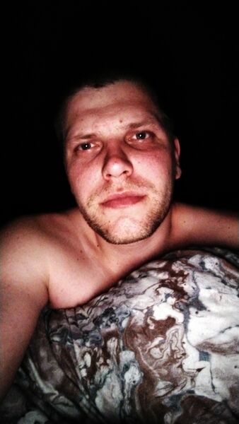   ,   Eduard, 31 ,   ,   , c , 