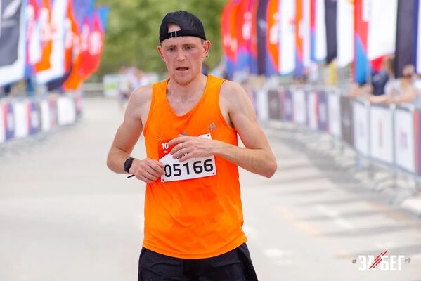  ,   Denis, 30 ,   ,   , c 