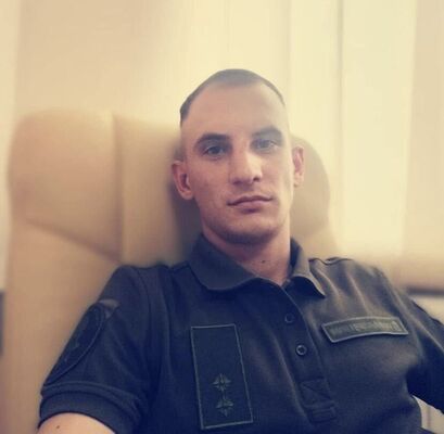 ,   Artem, 37 ,   ,   , c , 