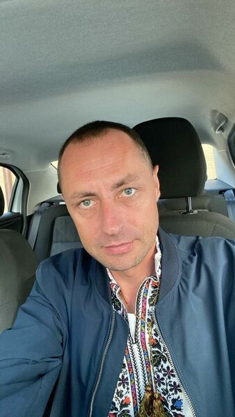  ,   Petro, 42 ,     , c 