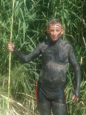  ,   LEVON, 44 ,   