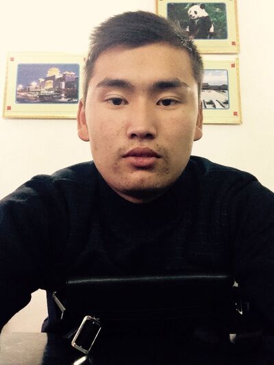  ,   Beks, 32 ,   