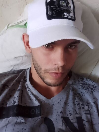  ,   Ricardo, 25 ,   ,   