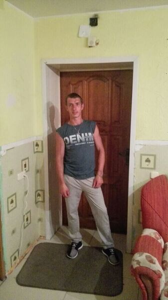  ,   Sergei, 37 ,   ,   , c , 