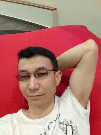  ,   Bek, 44 ,  